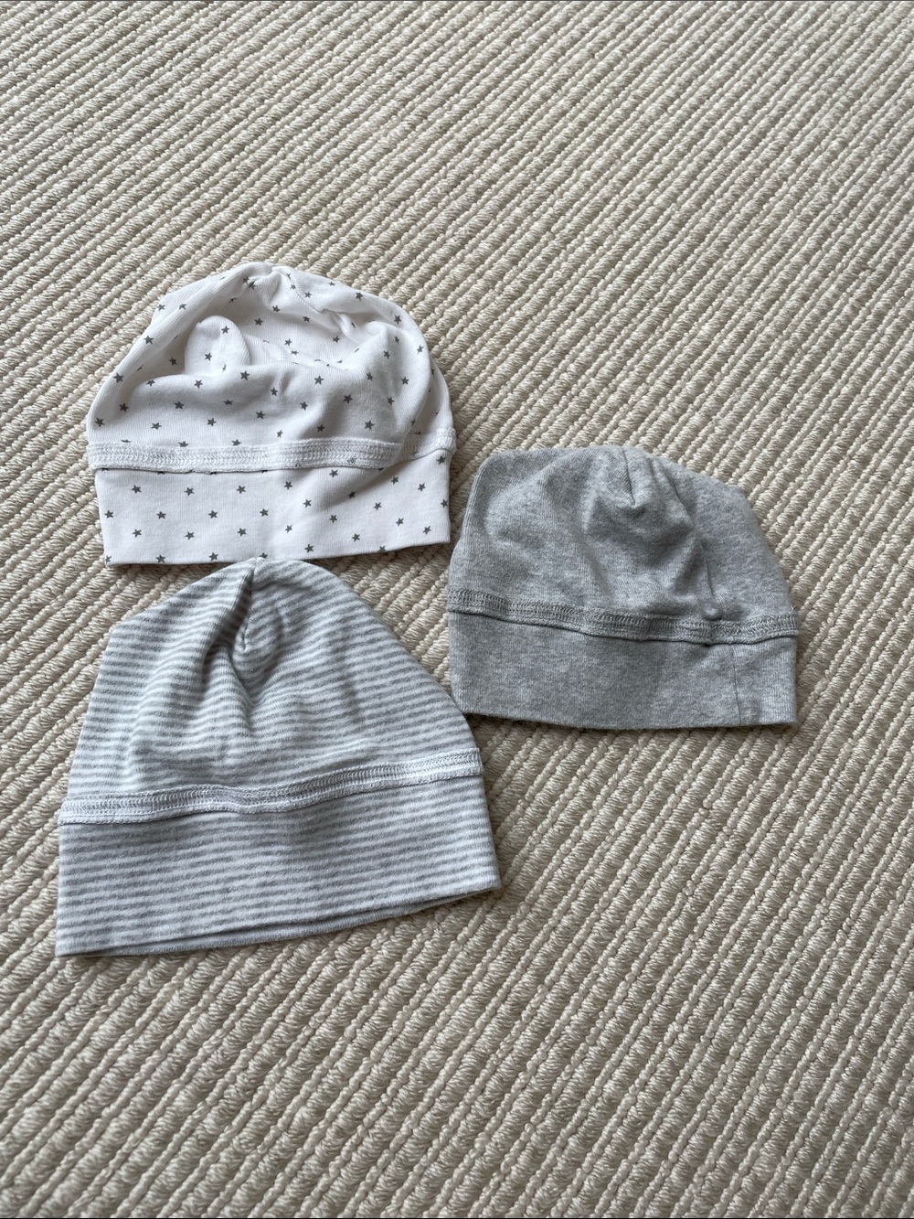 Nordstrom Baby 3-Pack Neutral Baby Beanie Hats - White & Gray